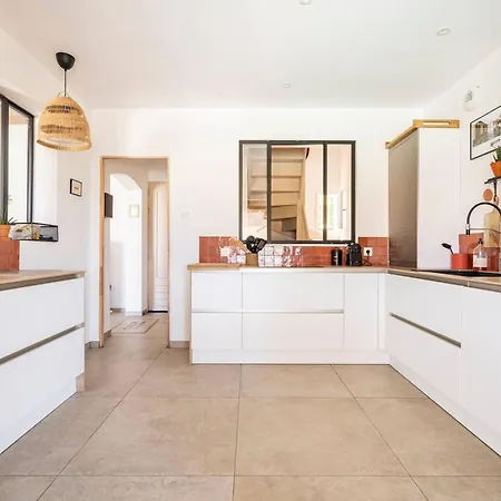 Holiday home Maison Accueillante: Retreat With Private Pool Roquebrune-sur-Argens